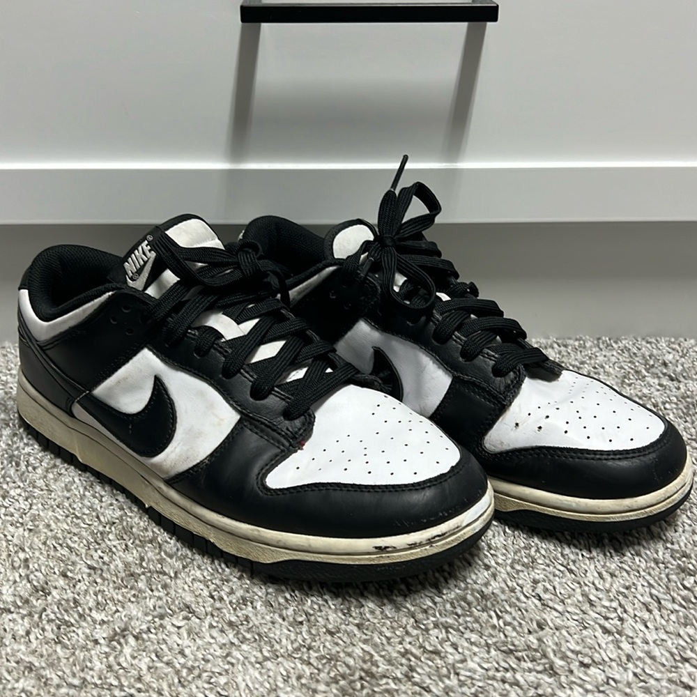 Used Nike SB Panda Dunks